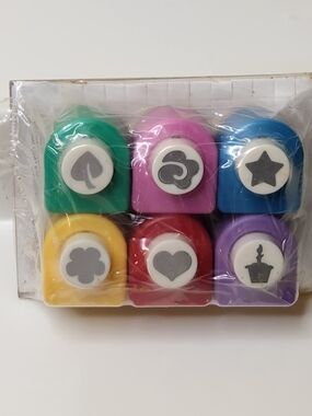 Vtg 2005 Plaid Enterprises Sealed Set Of 6 Paper Punches With Pop Dots